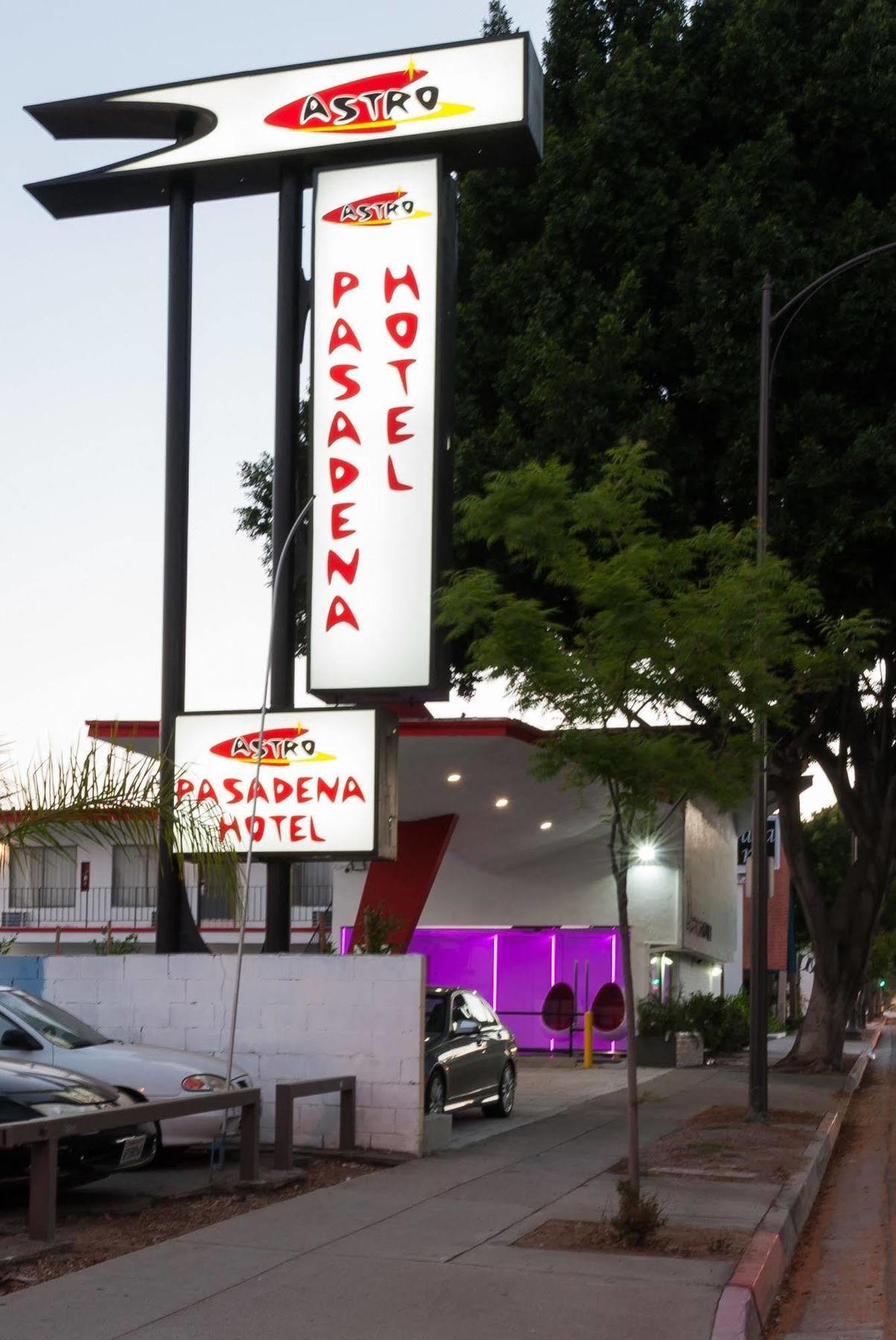 Astro Pasadena Hotel Exterior foto